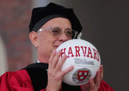 «تام هنکس» مدرک افتخاری هاروارد را گرفت