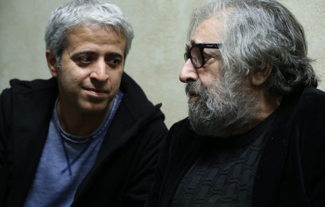 تشویق طولانی مسعود کیمیایی در «بازنمایش قصه‌ ترانه‌های ماندگار»